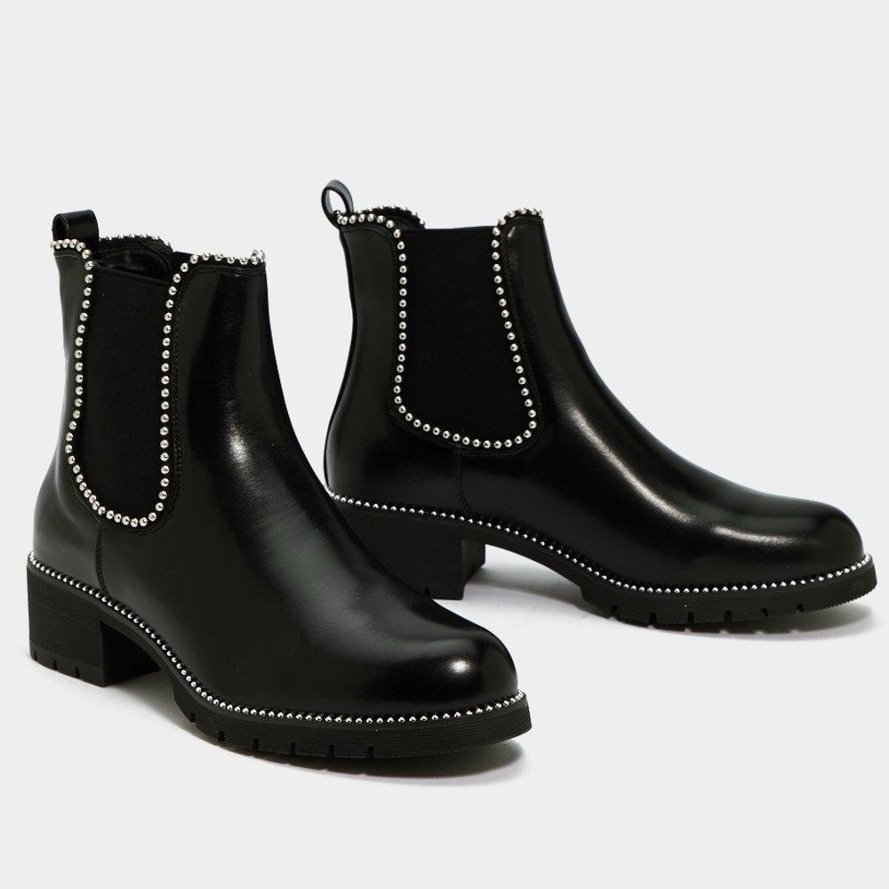 GUC Nasty Gal Black Studded Ankle Chelsea Booties, 5